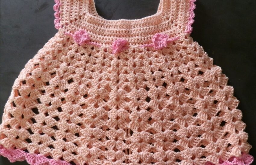 Hermoso vestido de crochet para bebes.